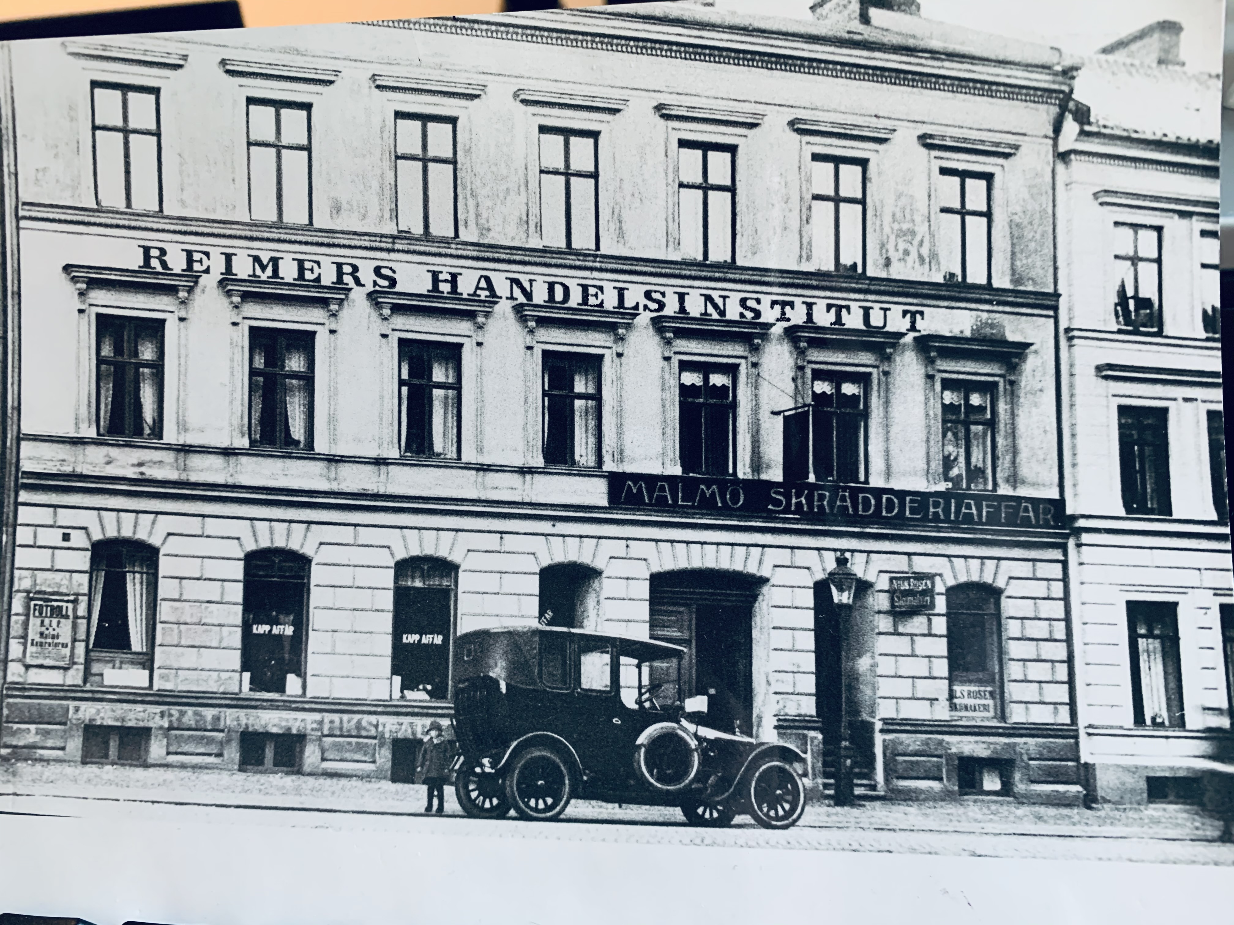 Min farfar Anders P Reimer Kaptensgatan 25 i Malmö.Bilden tagen 1915.